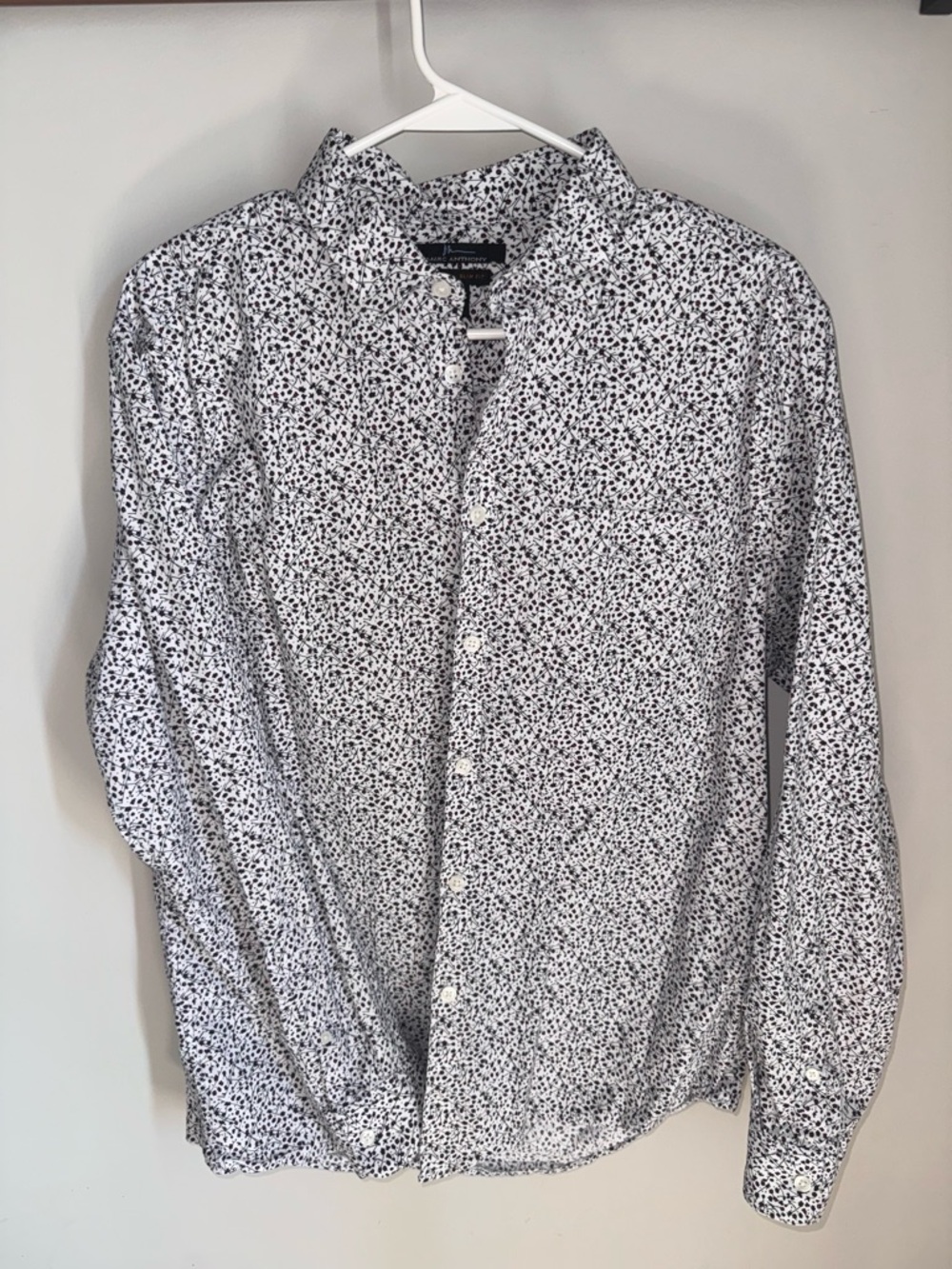 Marc Anthony White Luxury Slim Button-Down Shirt with Black and Red Micro-Print